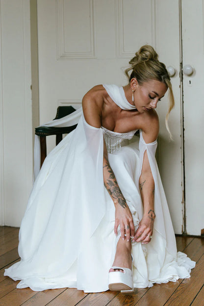 Beaded Lace Bustier And Ivory High-Waisted Skirt Modern Bridal Separates Wedding Dresses DP5221