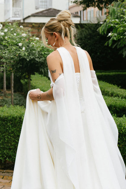 Beaded Lace Bustier And Ivory High-Waisted Skirt Modern Bridal Separates Wedding Dresses DP5221