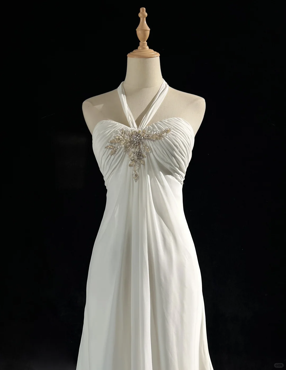 Vintage Gentle A Line Halter Beaded White Chiffon Long Prom Dress Party Dress DP2766