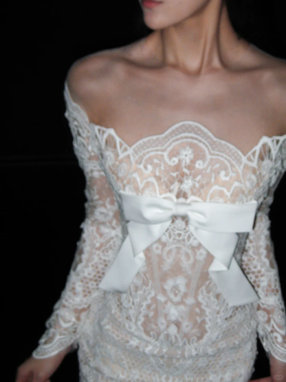 Unique Mermaid Long Sleeve White Exquisite Lace Long Wedding Dress DP8090