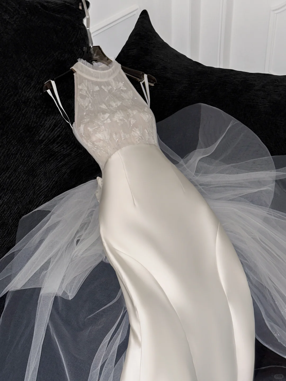 Gorgeous Mermaid Halter Appliques White Satin Tulle Long Sweep Prom Dress Wedding Dress DP2573