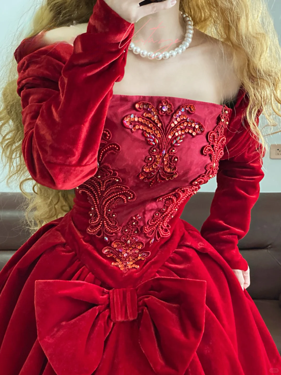 Vintage Red Ball Gown Long Sleeve Beaded Velvet Prom Dress Graduation Ball Gown DP4571