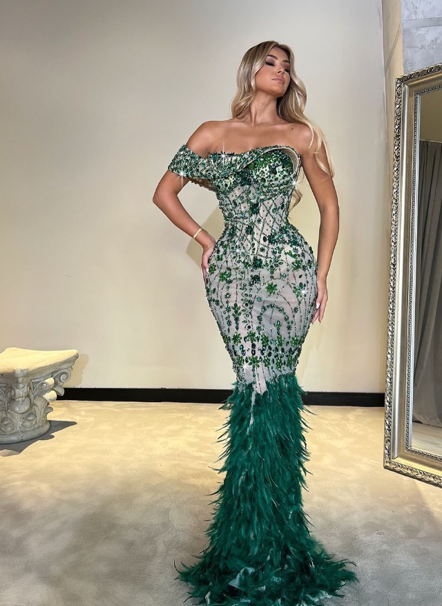 Glamorous Sheath One Shoulder Emerald Rhinestone Feather Tulle Prom Dress DP5932