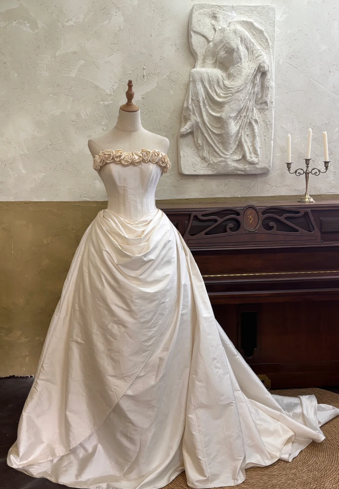 1950s A Line Sweetheart Neck Rose Satin Wedding Dress DP5291