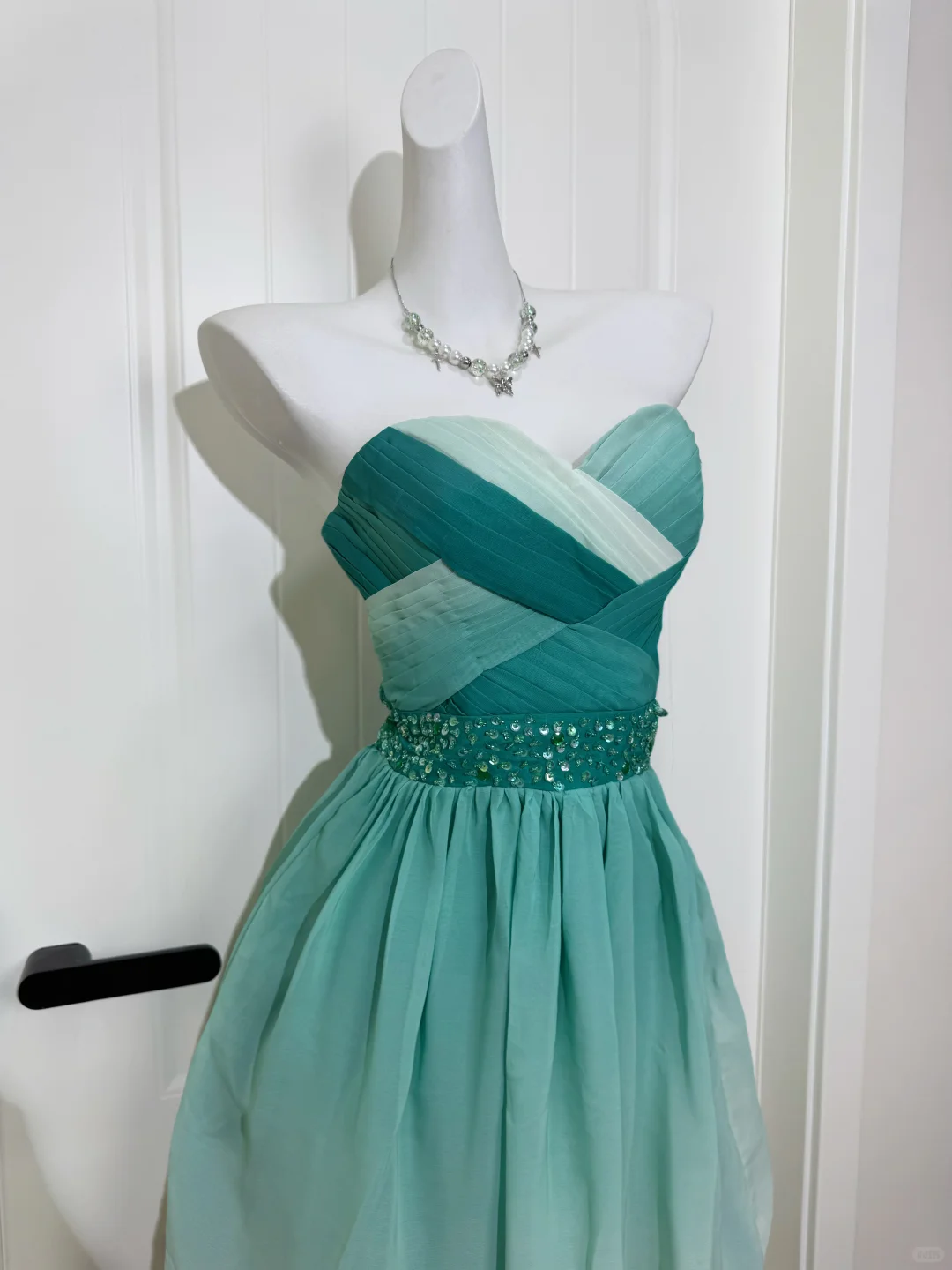Vintage A Line Sweetheart Neck Beaded Lake Blue Ombre Chiffon Homecoming Dress Outfits DP5011