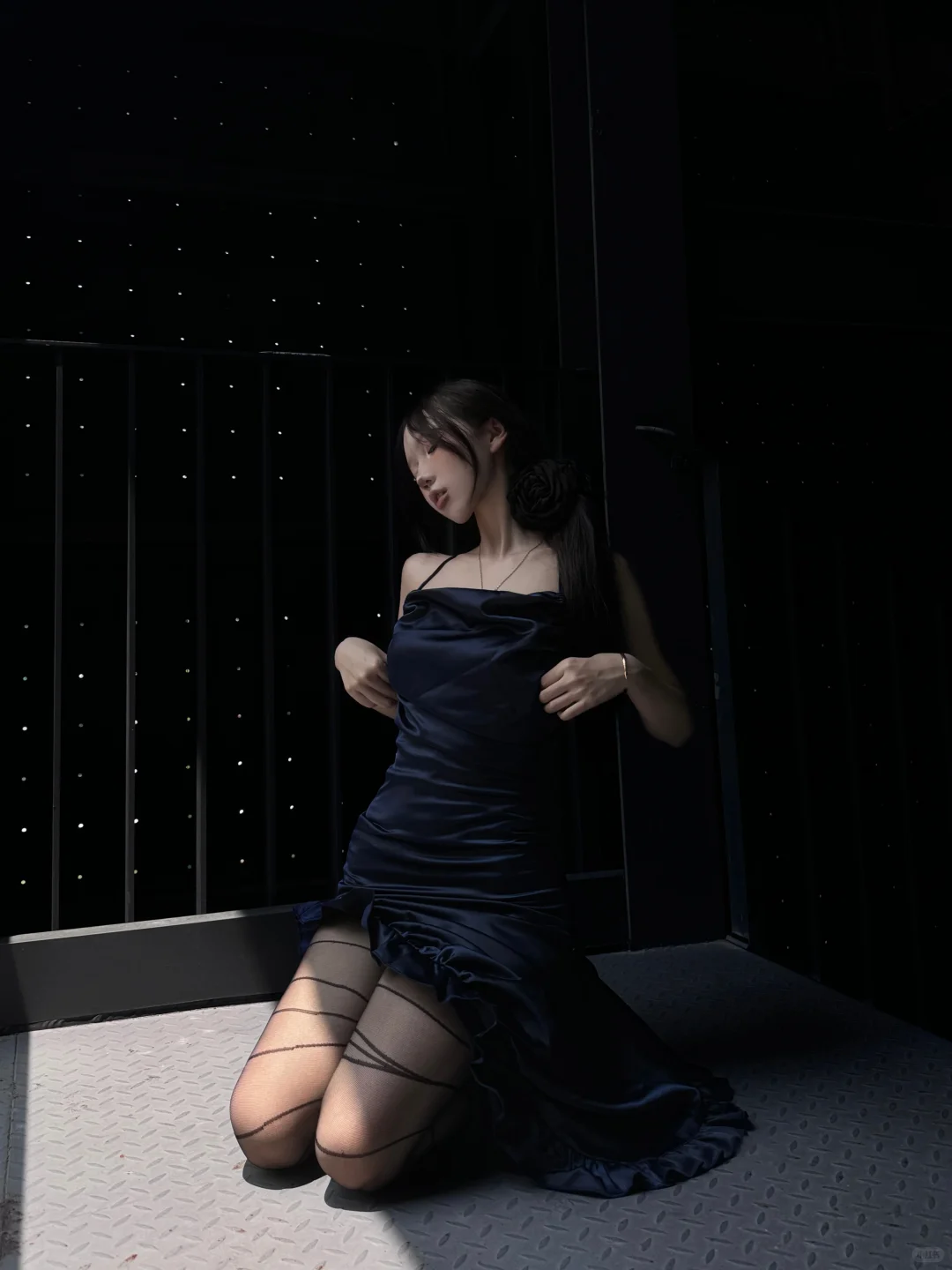 Sexy Navy Blue Sheath Halter Pleated Satin Prom Dress with Slit DP3845