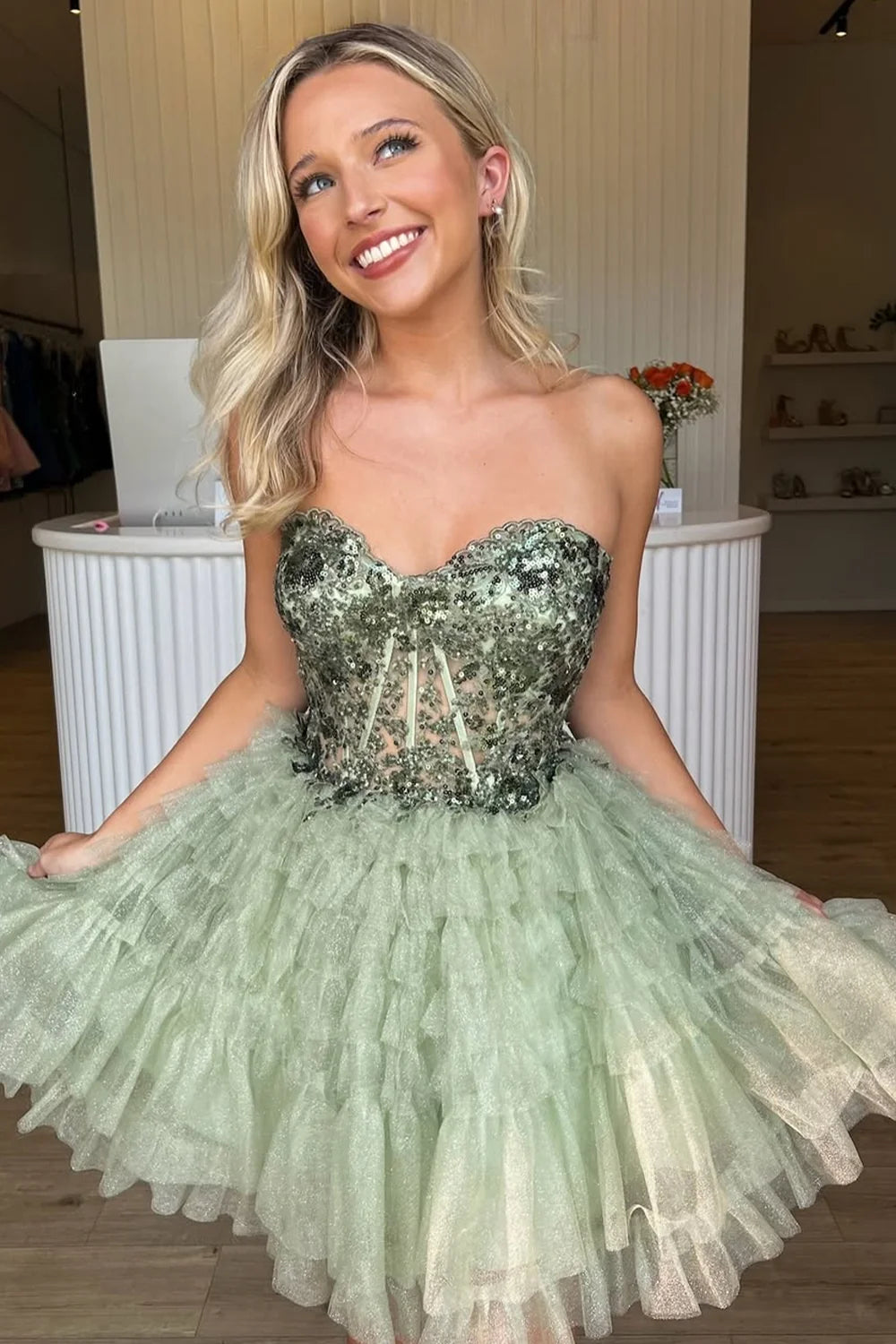 Well-tailored A Line Sweetheart Green Tulle Corset Homecoming Dress with Appliques DP7360