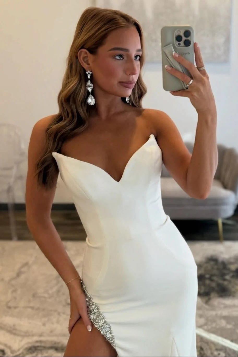 Charming Mermaid Sweetheart White Long Prom Dress with Split Front DP7498