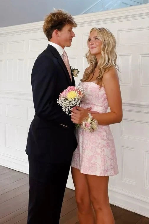 Chic Light Pink Sheath Strapless Short Homecoming Dress DP7396