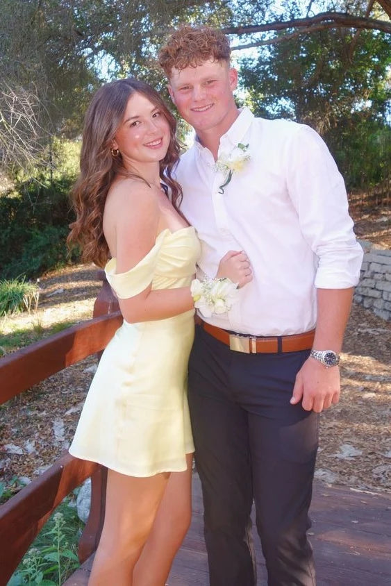 Yellow Chic Sheath Off the Shoulder Satin Homecoming Dress with Ruched DP7063