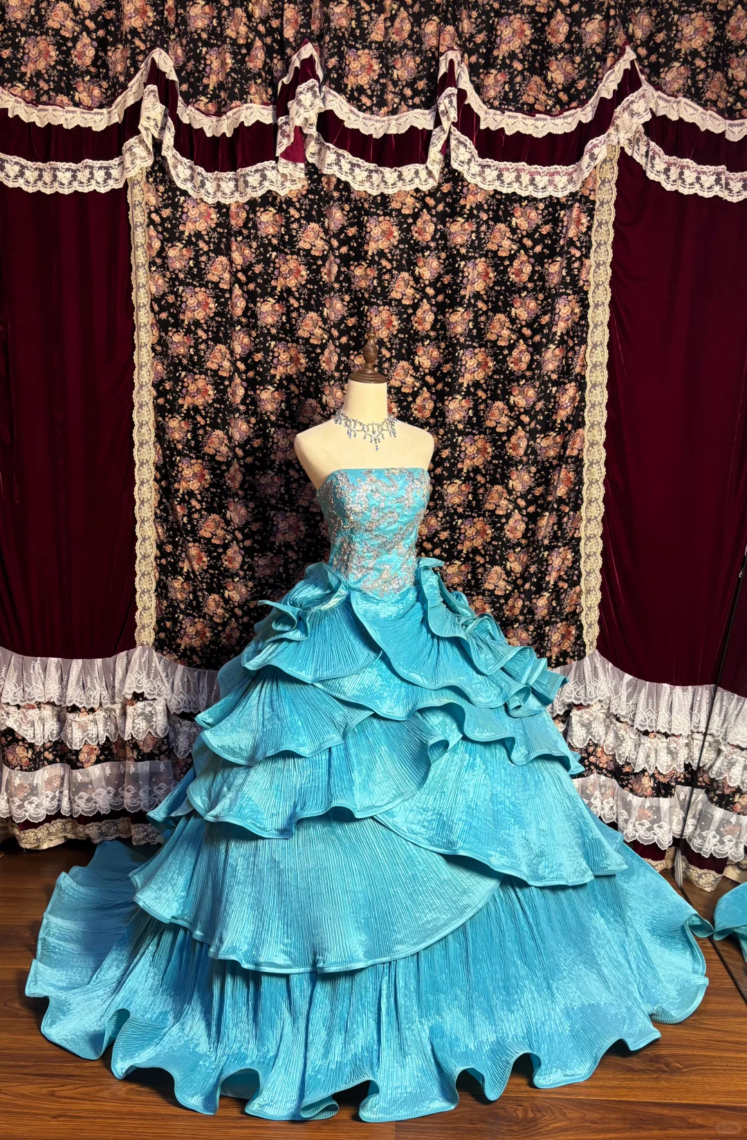 Vintage Unique Blue Ball Gown Strapless Beaded Layered Satin Prom Dress Sweet 16 Dress DP5662