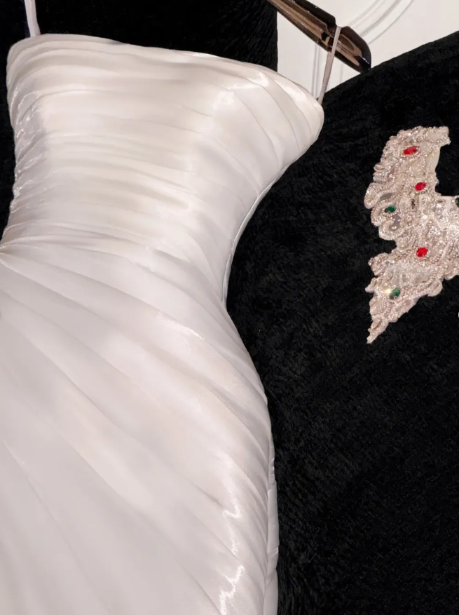 Stunning Sheath Strapless Beaded Sequin Satin Tulle Prom Dress Graduation Prom Dress DP2037