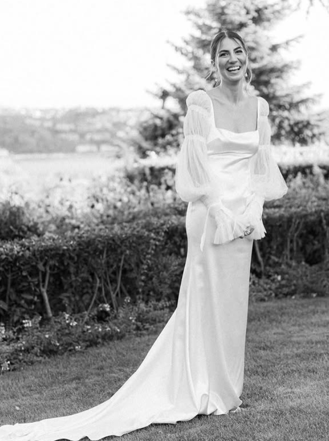 Stunning A Line Long Sleeve Tulle Satin Long Sweep Wedding Dress DP5224