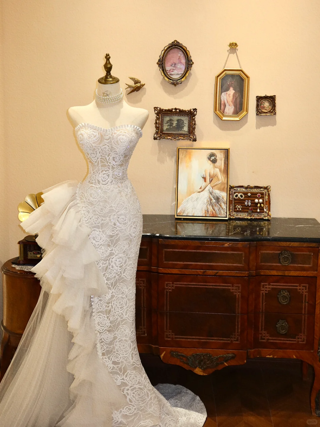 Modern Mermaid Strapless White Lace Tulle Long Prom Dress Wedding Dress DP7036