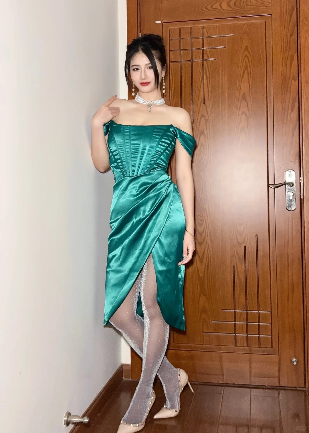Green Sheath Off the Shoulder Corset Satin Birthday Dress Graduation Prom Dress DP1966