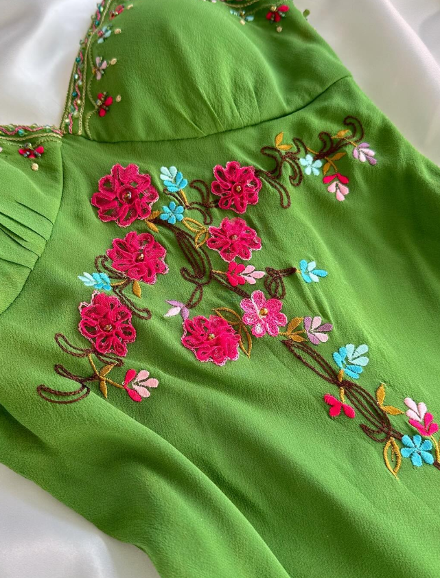 Vintage Dark Green A Line Straps Colorful Embroidered Floral Chiffon Short Homecoming Dress Outfits DP5084