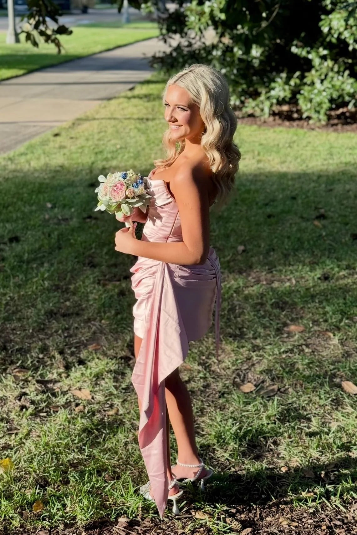 Sweety Light Pink Sheath Strapless Satin Short Homecoming Dress Mini Dress Outfits DP5894