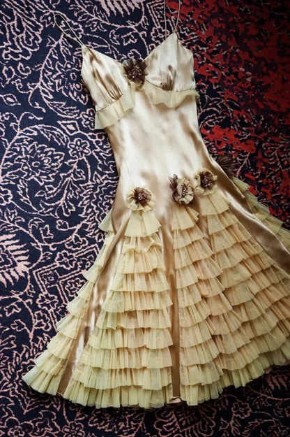 Elegant Light Champagne Sheath Birthday Dress Vintage Satin Tiered Tulle Short Formal Dress with Appliques DP7572