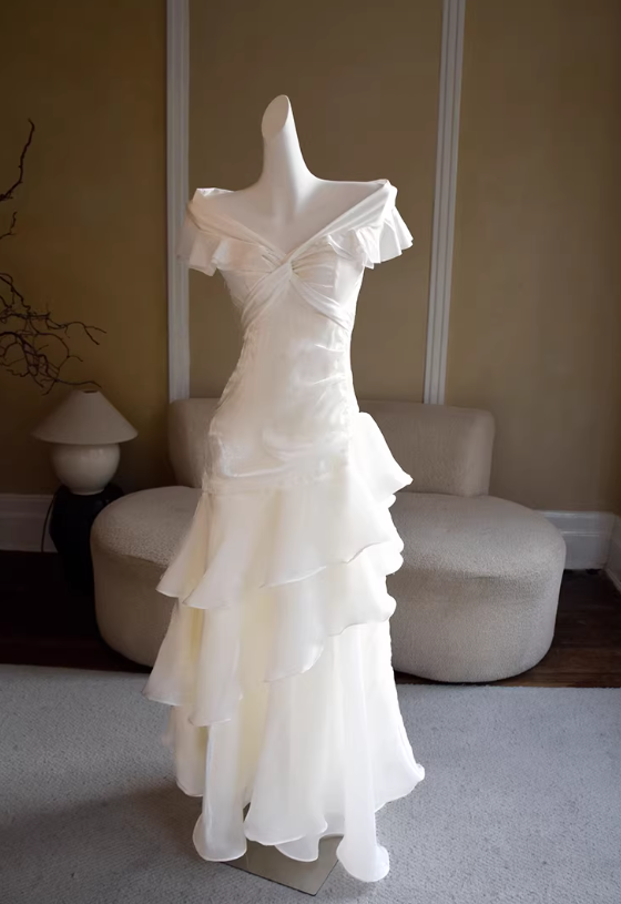 White Mermaid V Neck Layered Satin Long Prom Dress Outfits DP4702