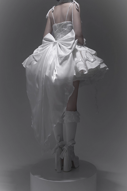 White Roses Neckline Lolita Goth Boning Dress Sequins Tiered Ruffle Dress DP4494