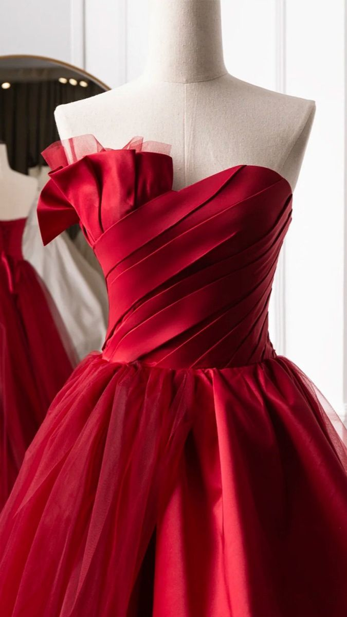 Red Strapless Tiered Satin Tulle Pleated Prom Dress Long Evening Dress DP318