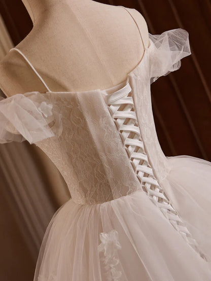 Elegant Ball Gown Spaghetti Straps Layered Tulle Beading Wedding Dress DP859