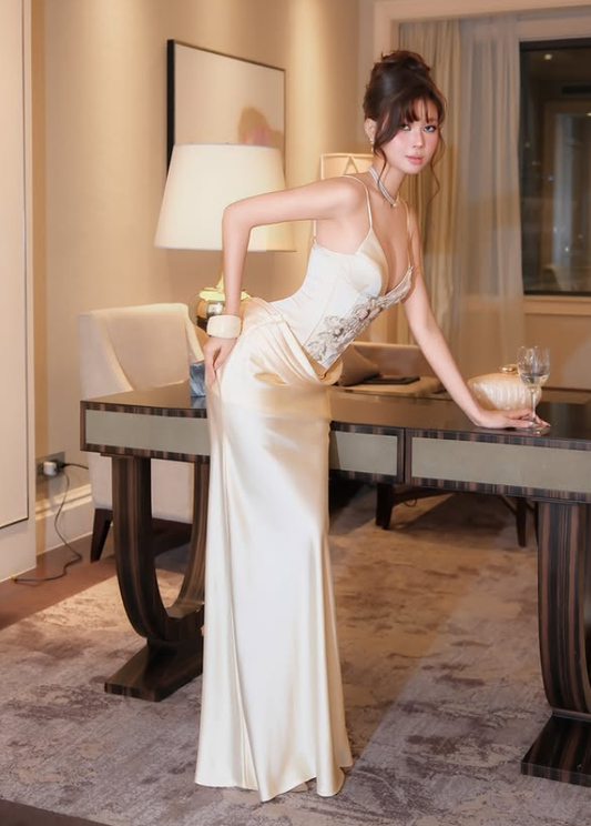 Champagne A Line Spaghetti Straps Appliques Satin Prom Dress Evening Dress DP5924