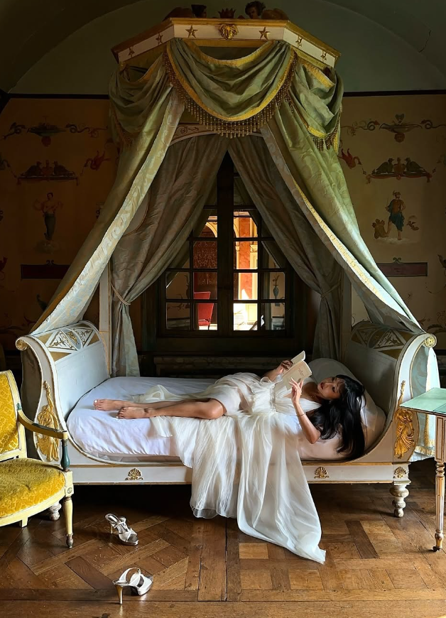 Elegant A Line V Neck Beaded White Chiffon Prom Dress Evening Dress with Slit DP4403