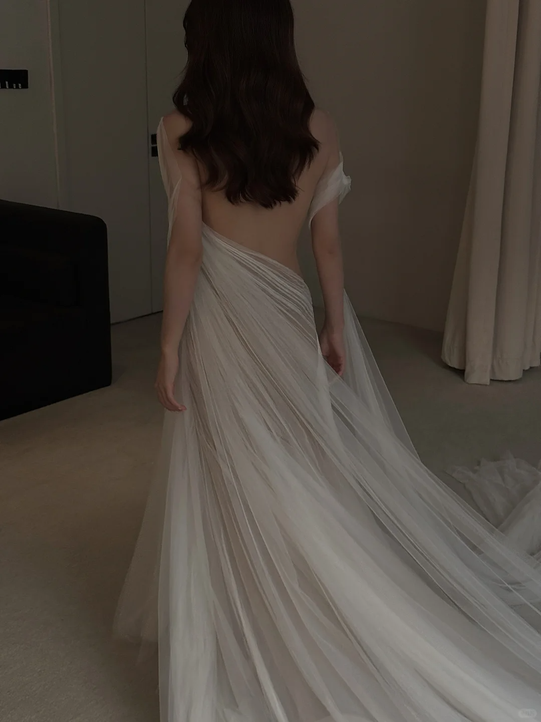 High-class Ball Gown Off the Shoulder Tulle Long Wedding Dress DP4375