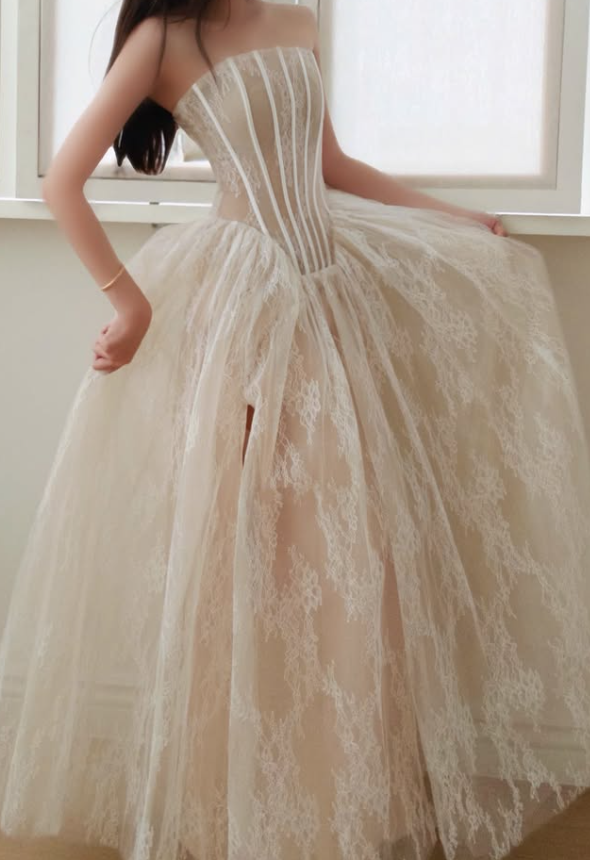 New White A Line Strapless Exquisite Lace Prom Dress Evening Dress with Slit DP7953