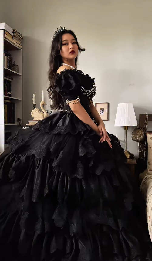 Black Ball Gown Puff Pearl Layered Lace Satin 16th Birthday Dress Quinceanera Dress DP4437