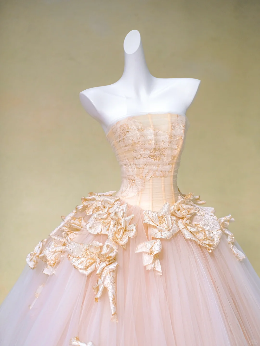 Champagne A Line Strapless Appliques Tulle Long Prom Dress Evening Dress DP2730