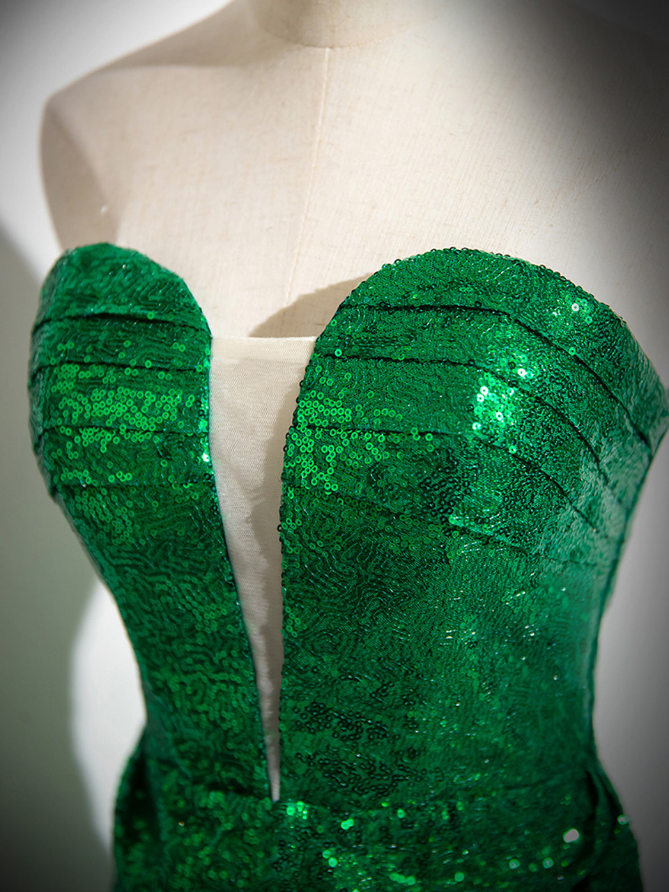 Green Sequins Strapless Pleats Prom Dress DP269