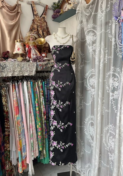 Vintage Sheath Strapless Purple Embroidery Floral Black Satin Prom Dress DP4859