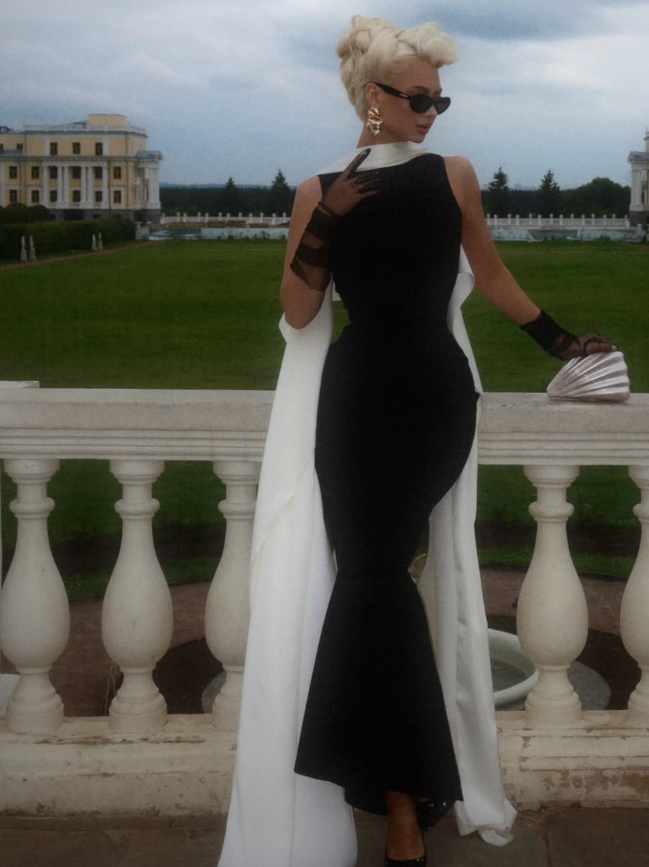 Classic Black White Mermaid Round Neck Satin Long Prom Dress Evening Dress Party Dress DP3257