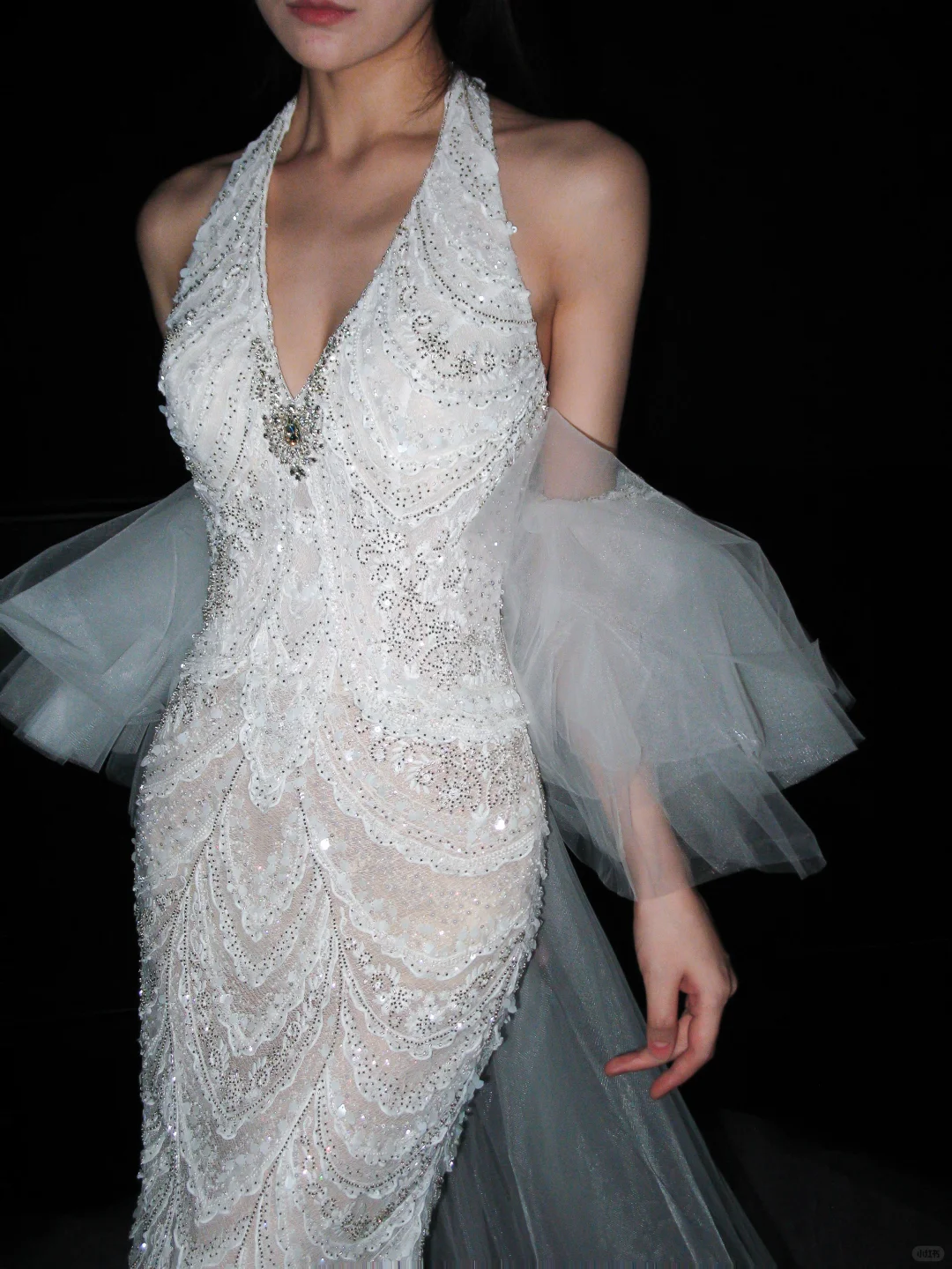 Pretty Mermaid Halter White Exquisite Beaded Lace Backless Long Wedding Dress DP8091