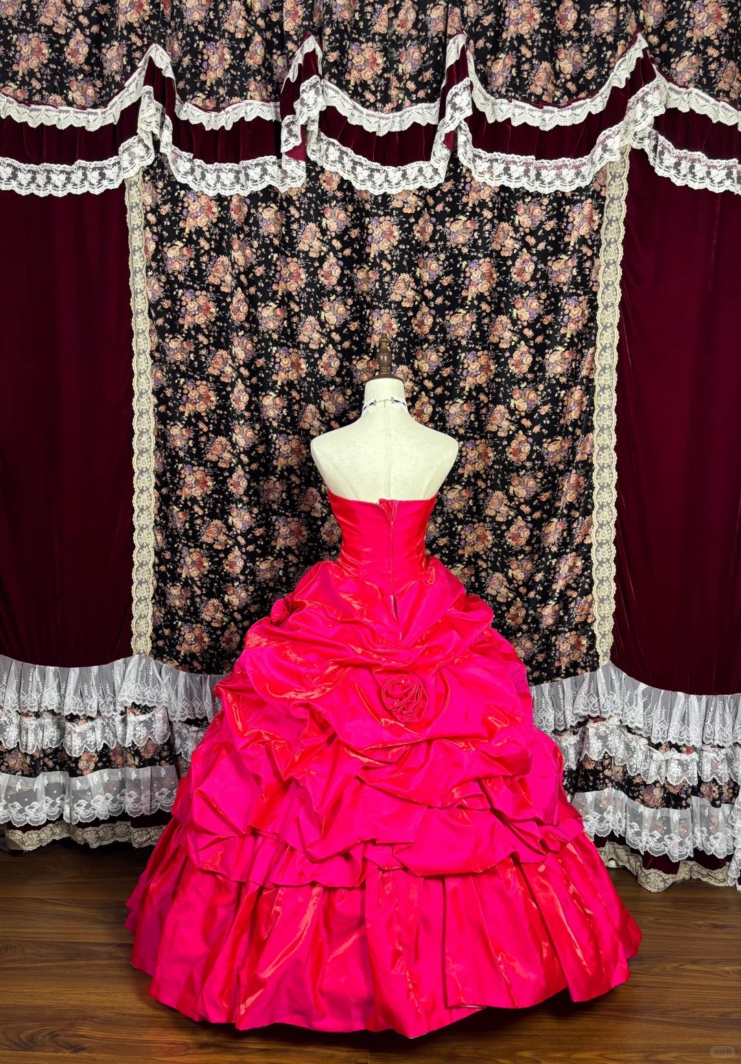 Vintage Hot Pink Ball Gown Strapless Pleated Satin Prom Dress Sweet 16 Dress DP5656