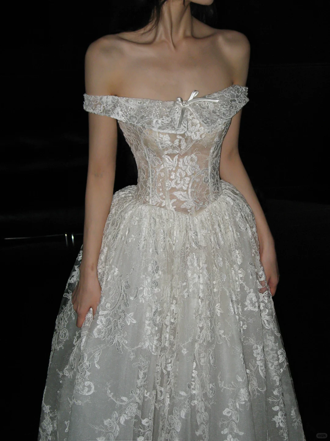 Princess Ball Gown Off the Shouler White Lace Long Wedding Dress DP4419