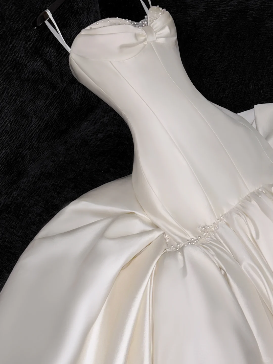 Elegant Mermaid Sweetheart Neck Pearl White Satin Long Sweep Wedding Dress DP2561