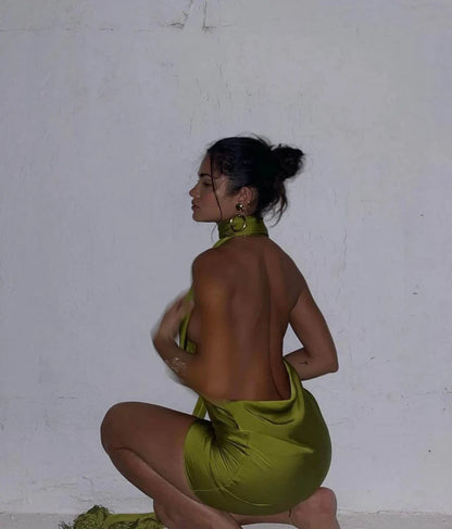 Sexy Green Sheath Open Back Satin Short Homecoming Dress Outfits DP1275