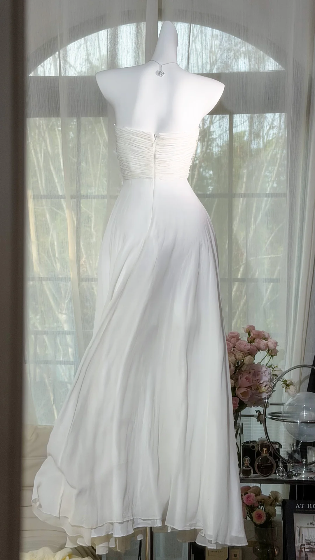 Timeless Elegance Vintage White Beaded Chiffon Long Prom Dress DP5152