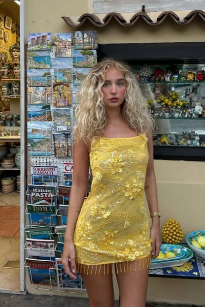 Glamorous Yellow Mini Homecoming Dress with Floral Beaded Embellishment and Fringe Trim Hem DP73345