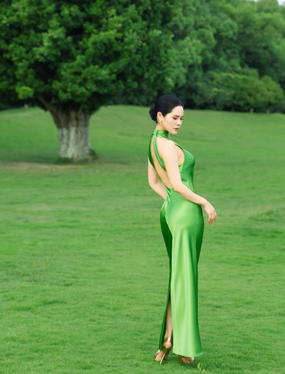 Charming Green Sheath Halter Satin Open Back Prom Dress 21th Birthday Dress DP3897