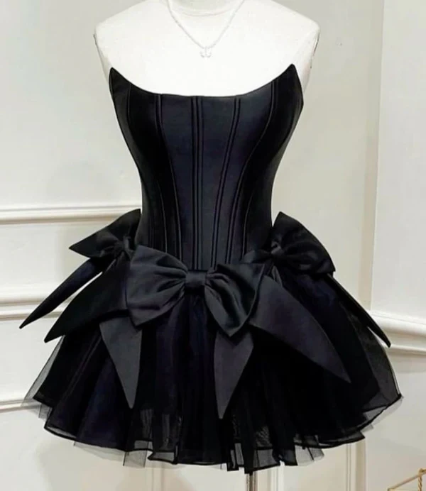 Black Strapless Short Homecoming Dress Satin Party Dress DP673