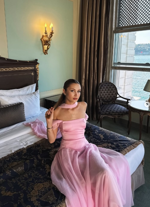 Gentle Pink A Line Off the Shoulder Chiffon Satin Prom Dress Evening Dress Formal Dress DP3212