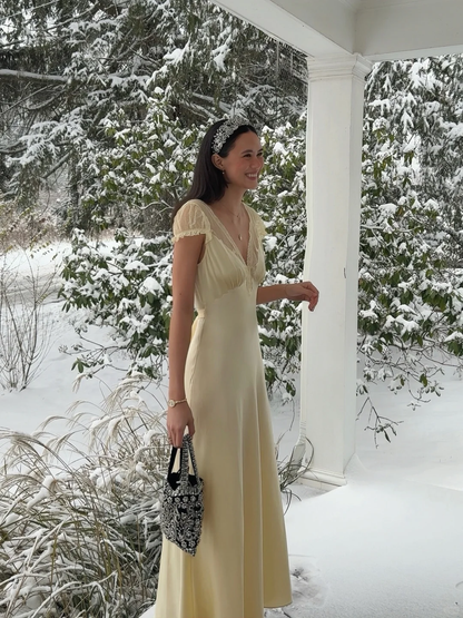 Romantic Light Yellow A Line V Neck Lace Satin Long Prom Dress Outfits DP4539