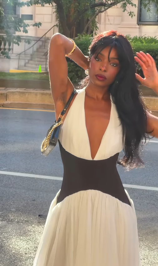 Classic Black-white A Line V Neck Satin Chiffon Prom Dress Outfits DP4377