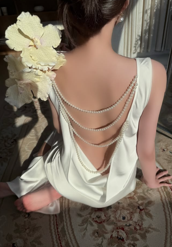 Beautiful Pearl Sheath White Satin Backless Long Prom Dress Evening Dress DP7958
