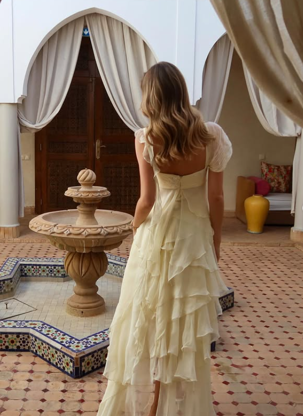 Gentle A Line Two Piece Appliques Tiered Ivory Chiffon Party Dress Evening Dress DP4936