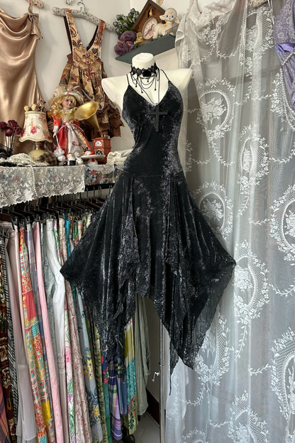 Vintage A Line Halter Sexy Black Velvet Open Back Prom Dress DP4852